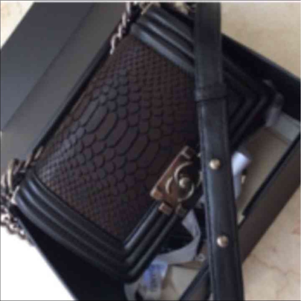 Le boi cross body